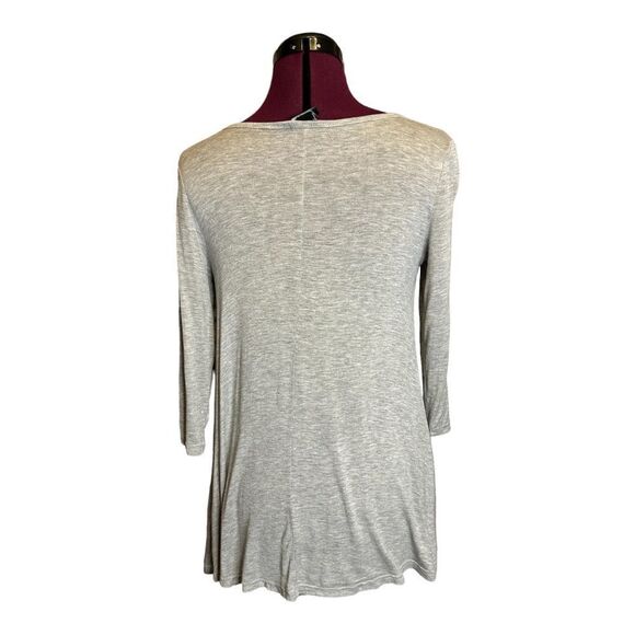 5 for $25🔥Rue21 Grey Small Criss Cross Front T-Shirt - Picture 2 of 4